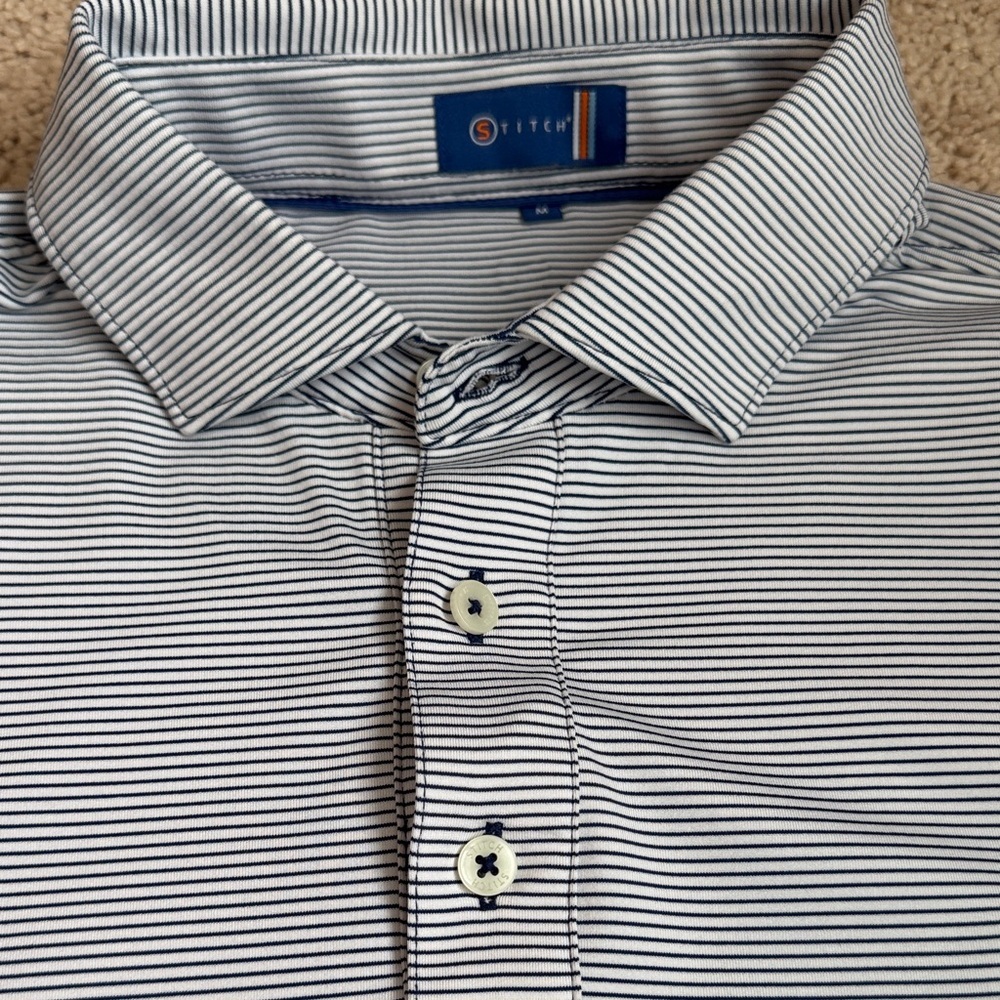Pine-Embroidered Light Gray Polo Shirt - Picture 4 of 4